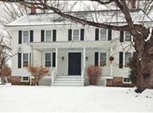 62 Race St, Pittstown, NJ 08867