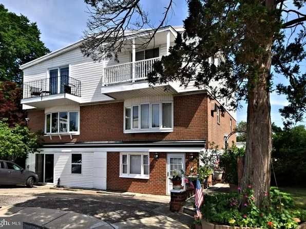 10878 Parlin Ter, Philadelphia, PA 19116