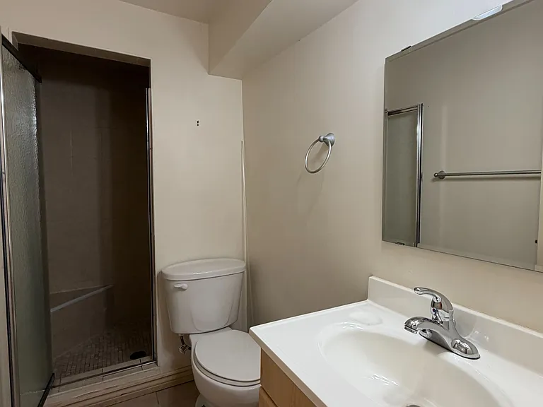 179 Dallimore Cir — Photo 11