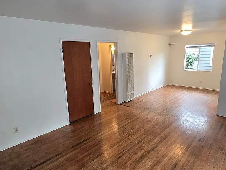 778 Litchfield Ave — Photo 6
