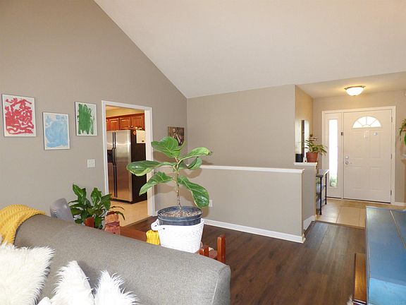 2nd image of 2314 Oakwood Park Dr