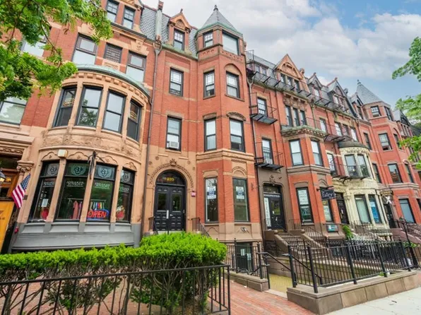 270 Newbury St, Boston, MA