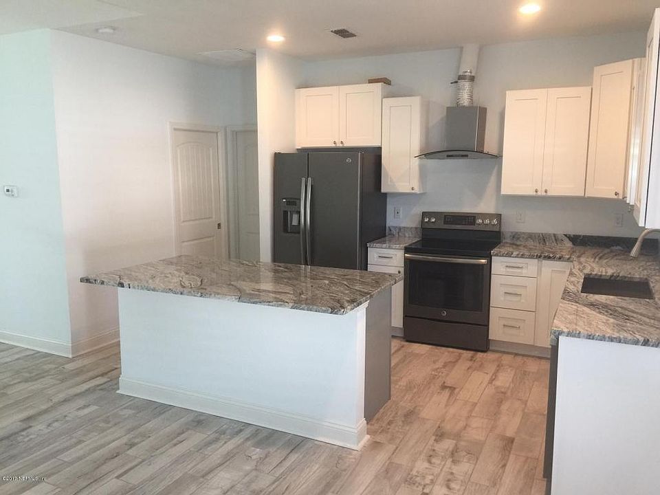 2nd image of 14536 1st Ave