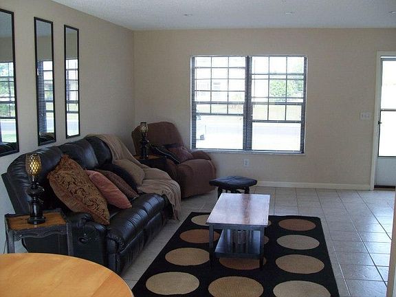 3rd image of 1332 SE Starklake Ct