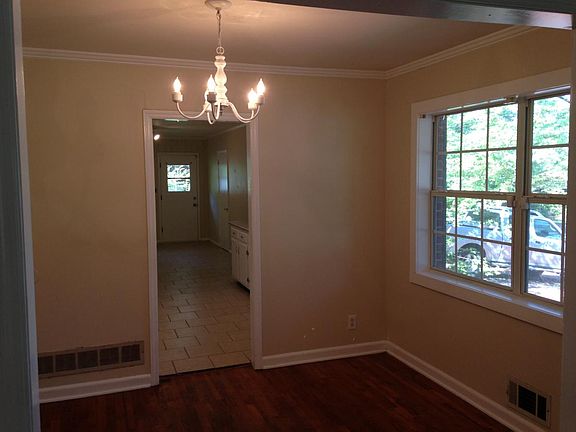 separate dining room