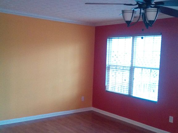 3rd image of 315 Fern Crest Dr
