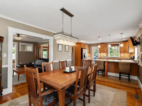 48 Beacon Park, Watertown, MA 02472