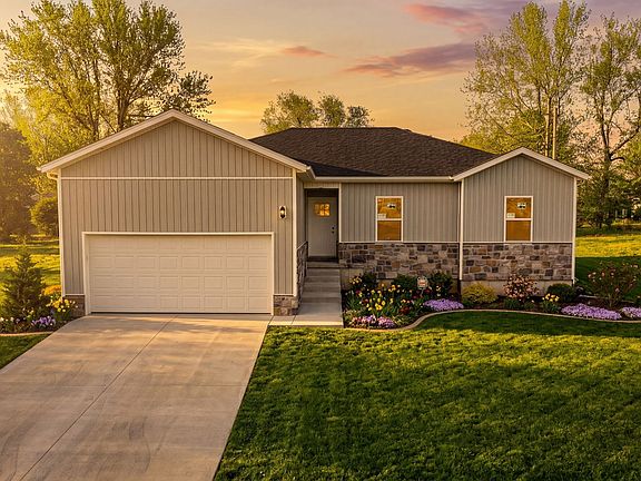 5th image of 47 Whitley Ln