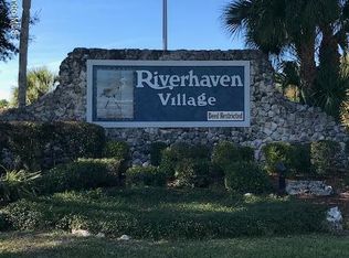 5098 S Running Brook Dr, Homosassa, FL 34448