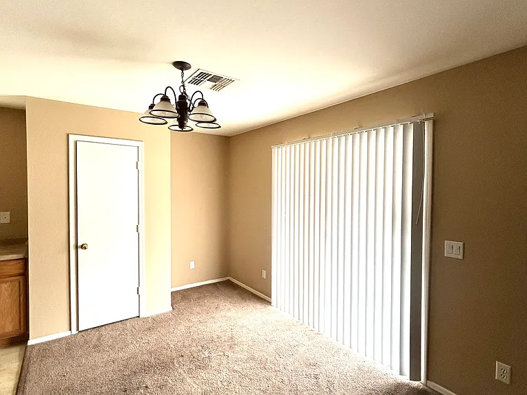 3174 W Carlos Ln — Photo 11