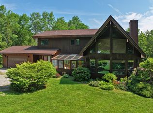 707 Benton Hill Rd, Becket, MA 01223