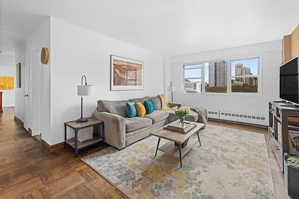 Sold by Compass | media 2