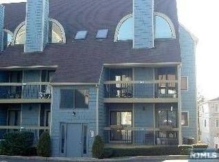 912 River Renaissance #C12, East Rutherford, NJ 07073