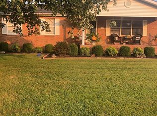 62 Poplar St, Sturgis, KY 42459