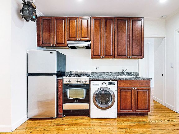 4th image of 474 W 150th St #6FL2