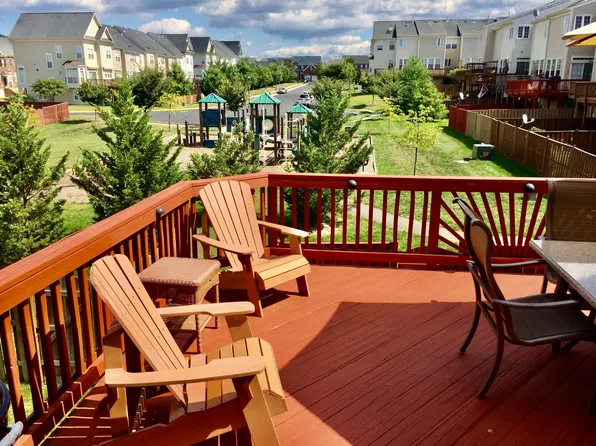 1183 Cambria Ter NE, Leesburg, VA 20176