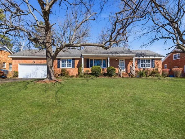 5228 Baptist Cir, Virginia Beach, VA 23464