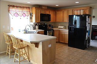 4th image of 530 S Joslin Pl