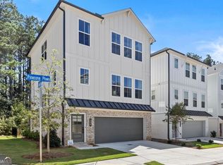 122 Pinecone Pkwy, Alpharetta, GA 30022