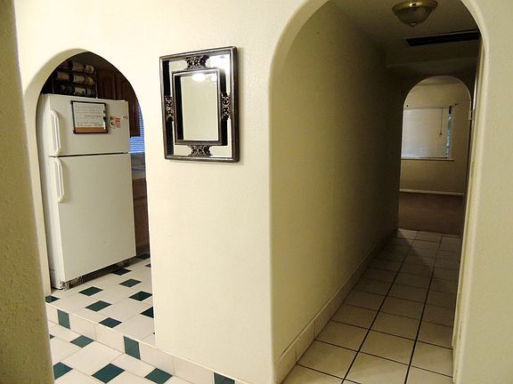 4th image of 608 Solano St