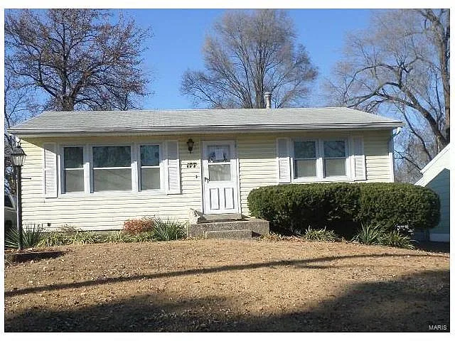 177 Elbring Dr photo 1
