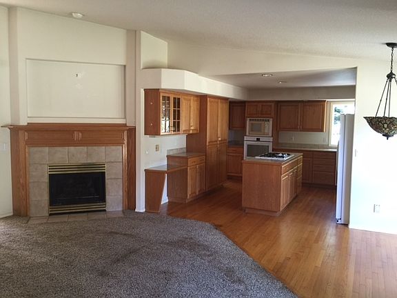 2nd image of 1814 NW 140th Cir