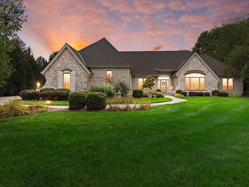 1st image of 519 N Ponderosa DRIVE