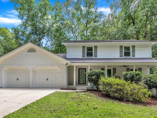 1108 Steinbeck Dr, Raleigh, NC 27609