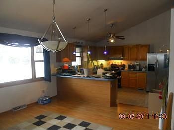 4th image of 9530 North St #67-1/1
