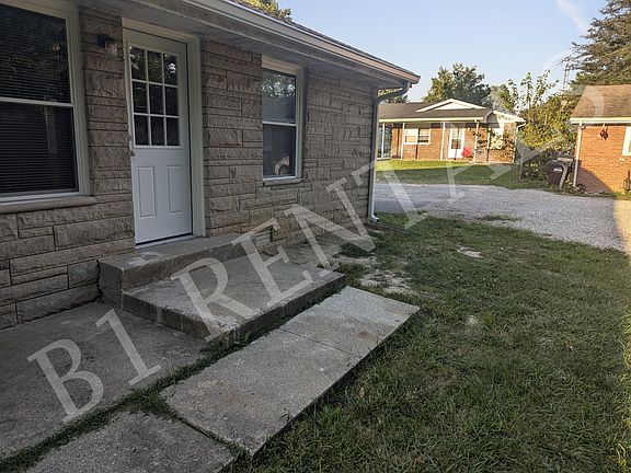 2nd image of 101 Davis St #1