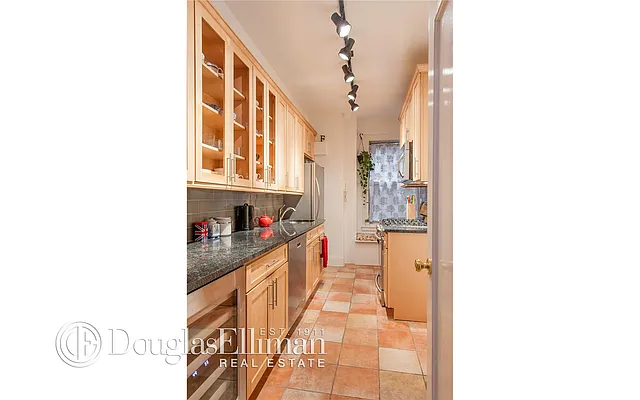Sold by Douglas Elliman | media 5