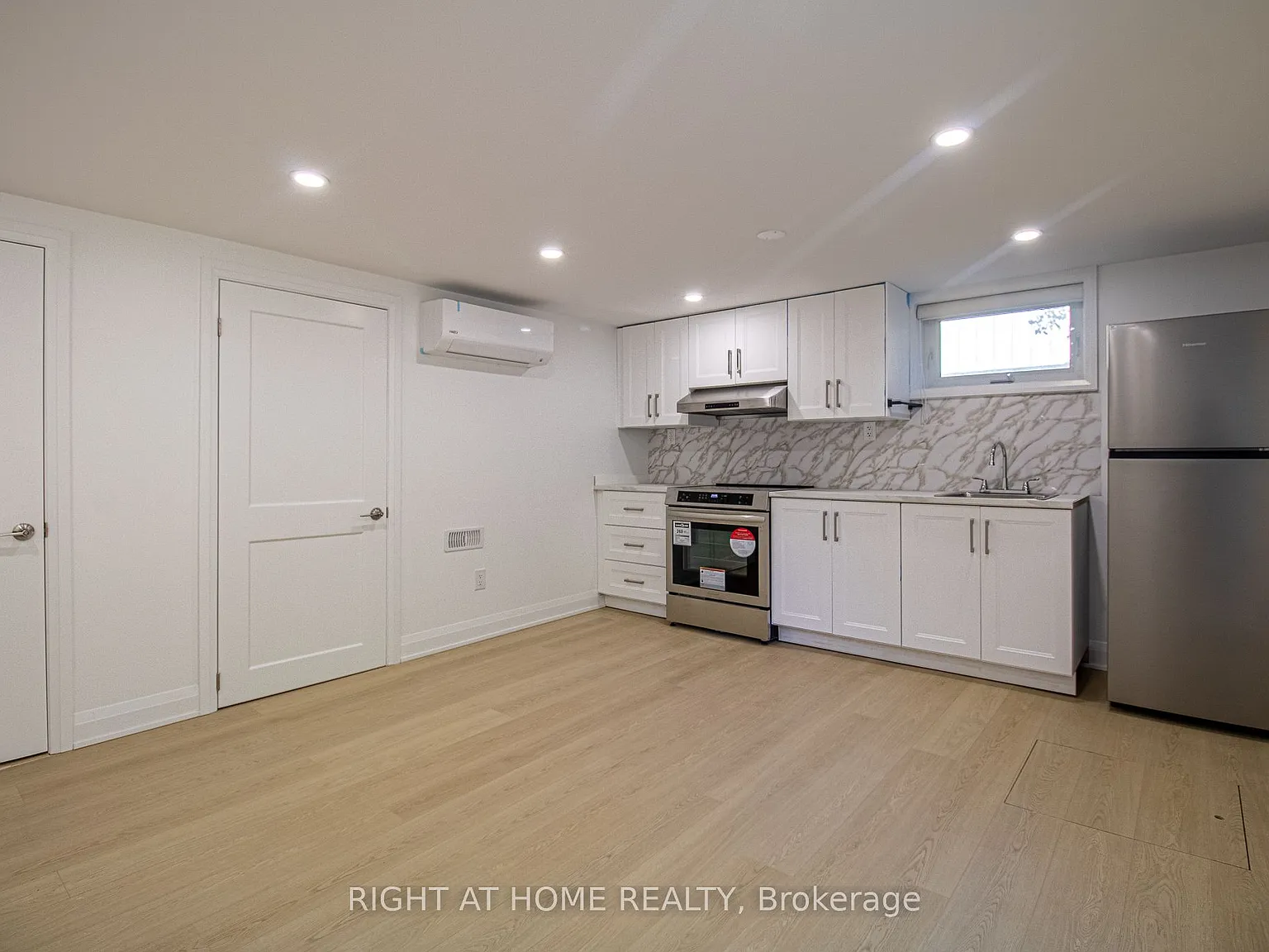 1 bed, $1,790 — Photo 2