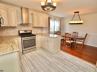 179 Grove St FLOOR 1, Elmwood Park, NJ 07407