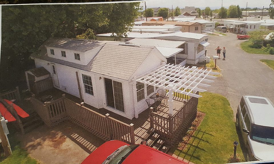 Ariel view of exterior 
