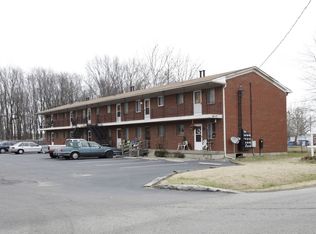 4115 & 4117 Pinecroft Dr #6, Louisville, KY 40219