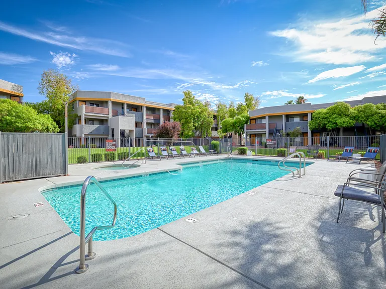 Jerome Apartments — Photo 23