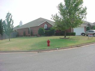 916 NW 171st Pl, Edmond, OK 73012