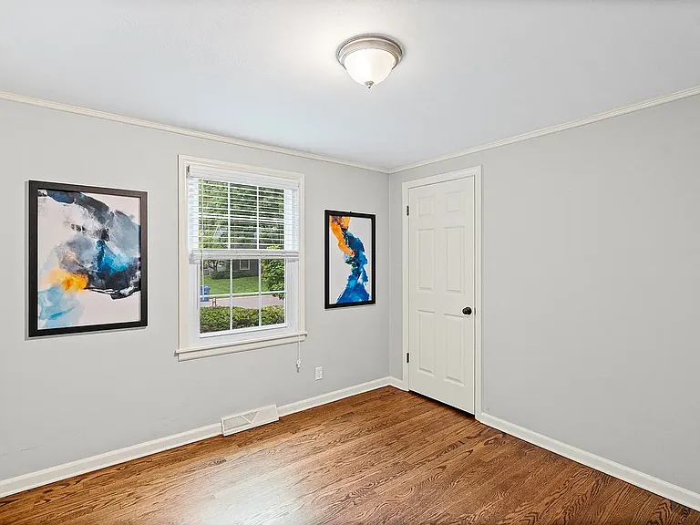 8345 Reinhardt St — Photo 11