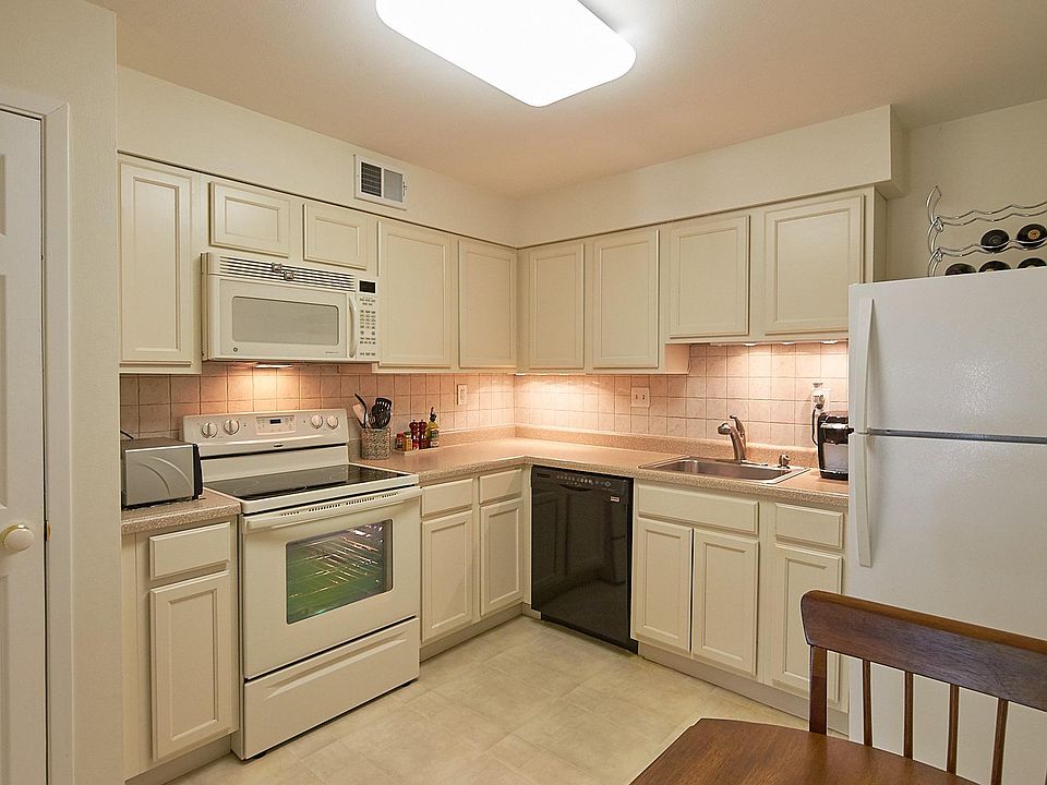 1st image of 12836 Portulaca Dr APT I