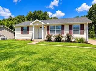 587 Anita Dr, Clarksville, TN 37042