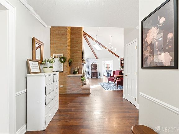 4th image of 3955 Maple Grove Ln