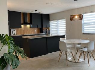 331 Ives Dairy Rd APT 3, Miami, FL 33179