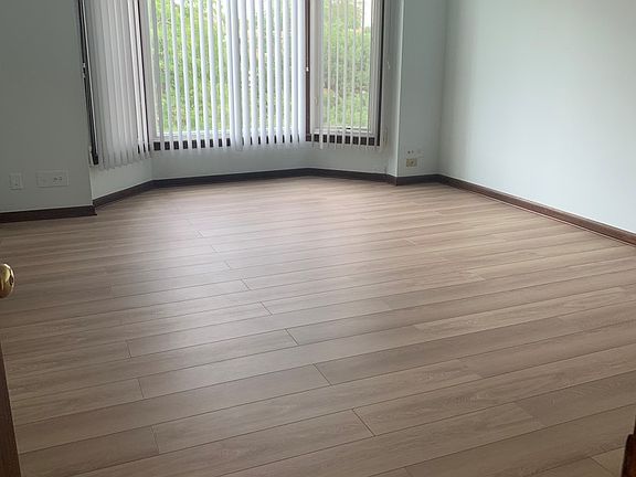 5th image of 600 Thames Pkwy APT 3D
