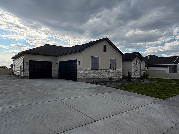 4th image of 4538 Providence Point Dr
