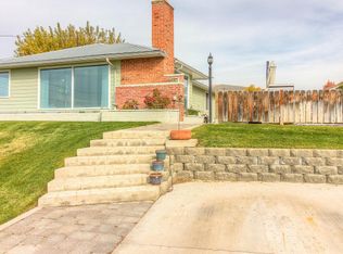 4207 E Hillcrest Dr, Yakima, WA