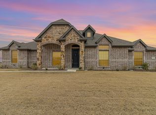 7408 Stonehenge Dr, Sanger, TX 76266