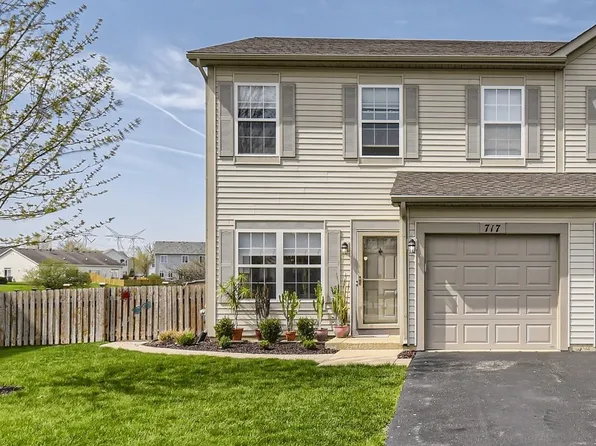 717 Eberly Ct, Plano, IL 60545