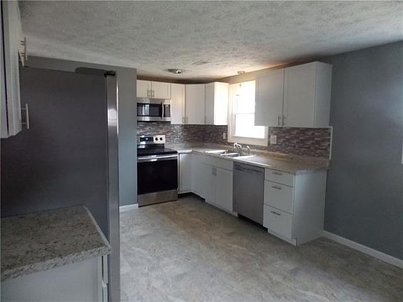 5th image of 127 Triplett Dr