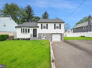 465 4th Ave, Warminster, PA 18974