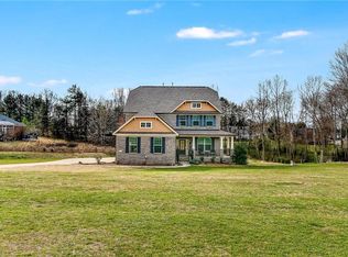 6905 River Gate Ct, Oak Ridge, NC 27310